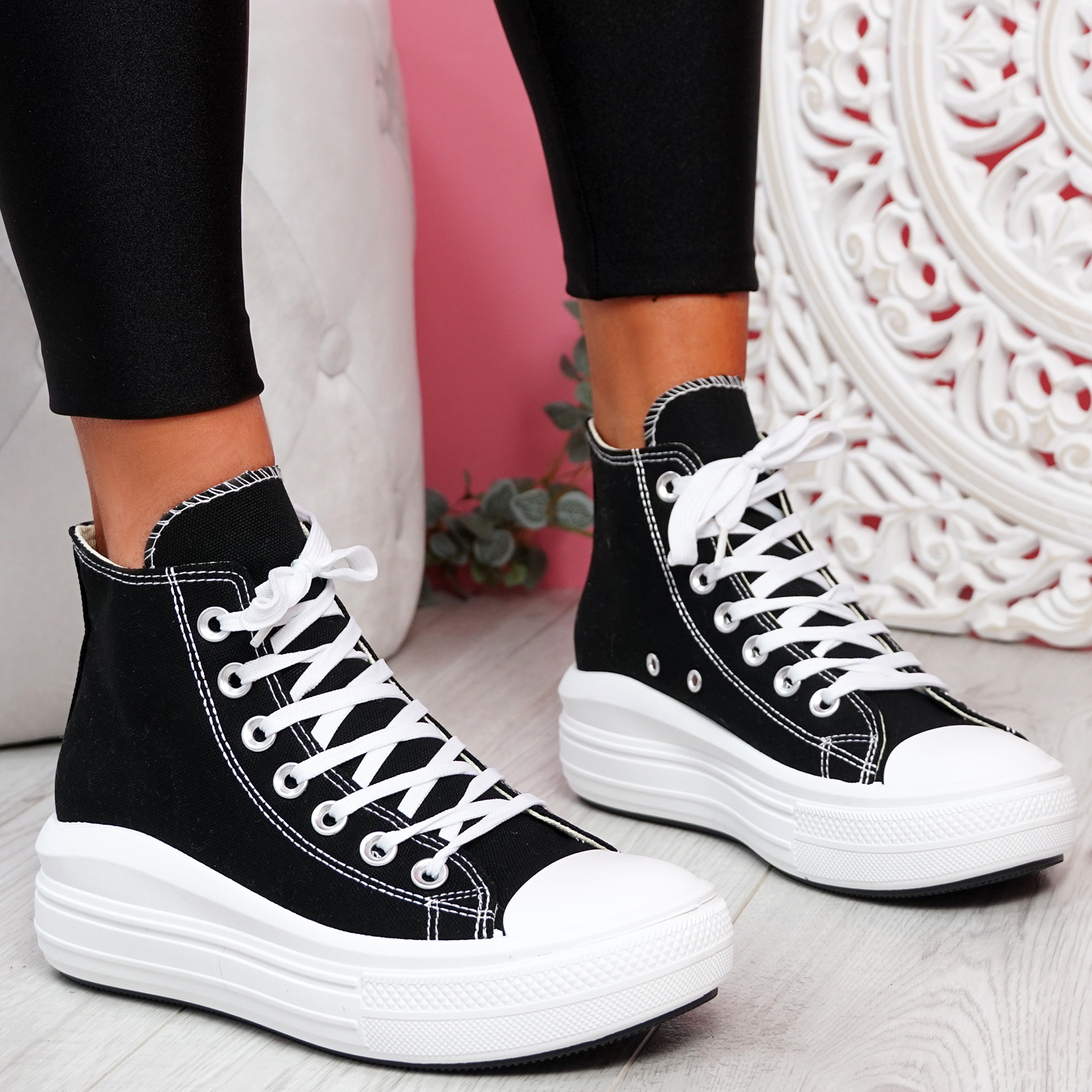 Womens Shoes Trainers High-top trainers Adieu Canvas Sneakers in Black 
